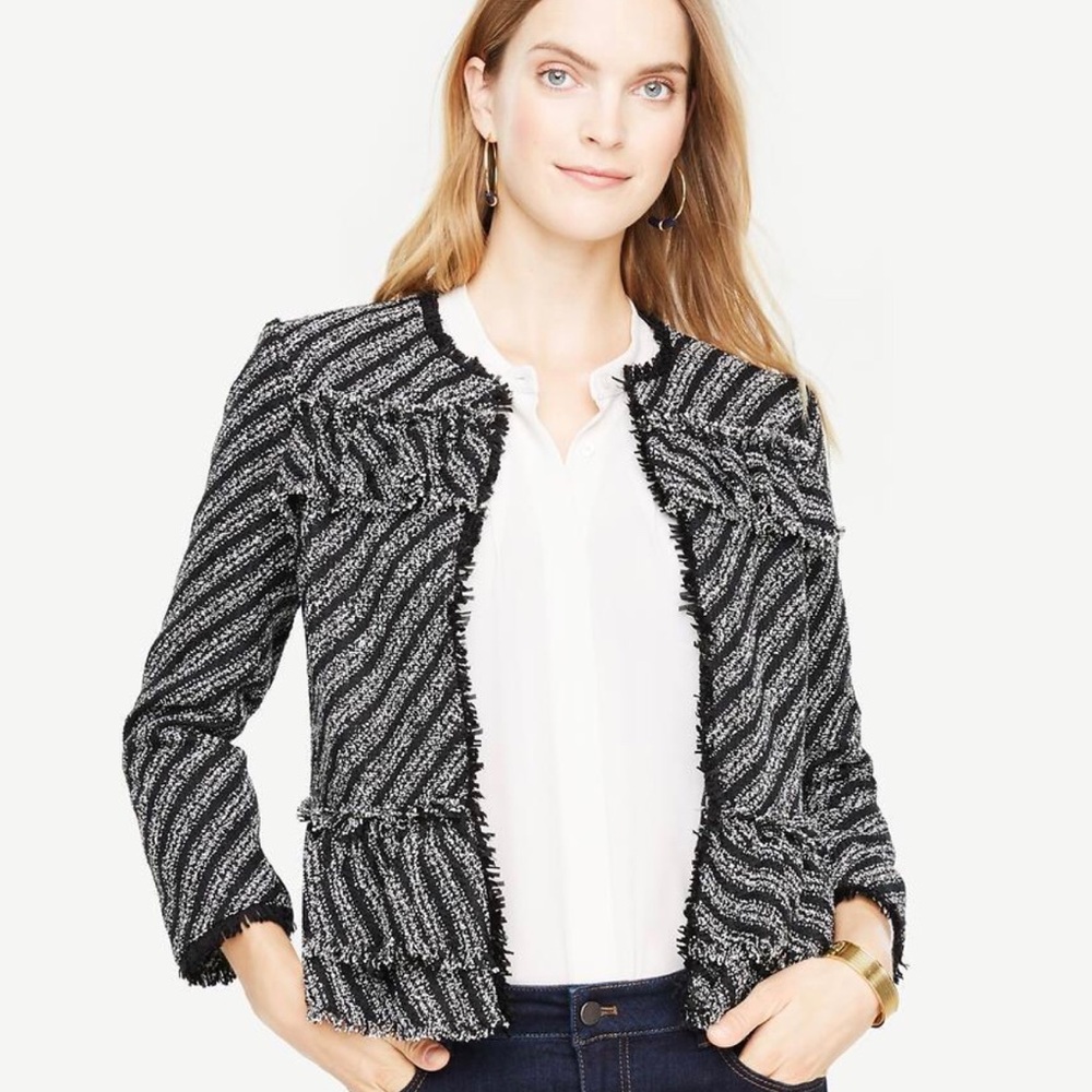 3/$30 Ann Taylor Tweed Jacket Size 0